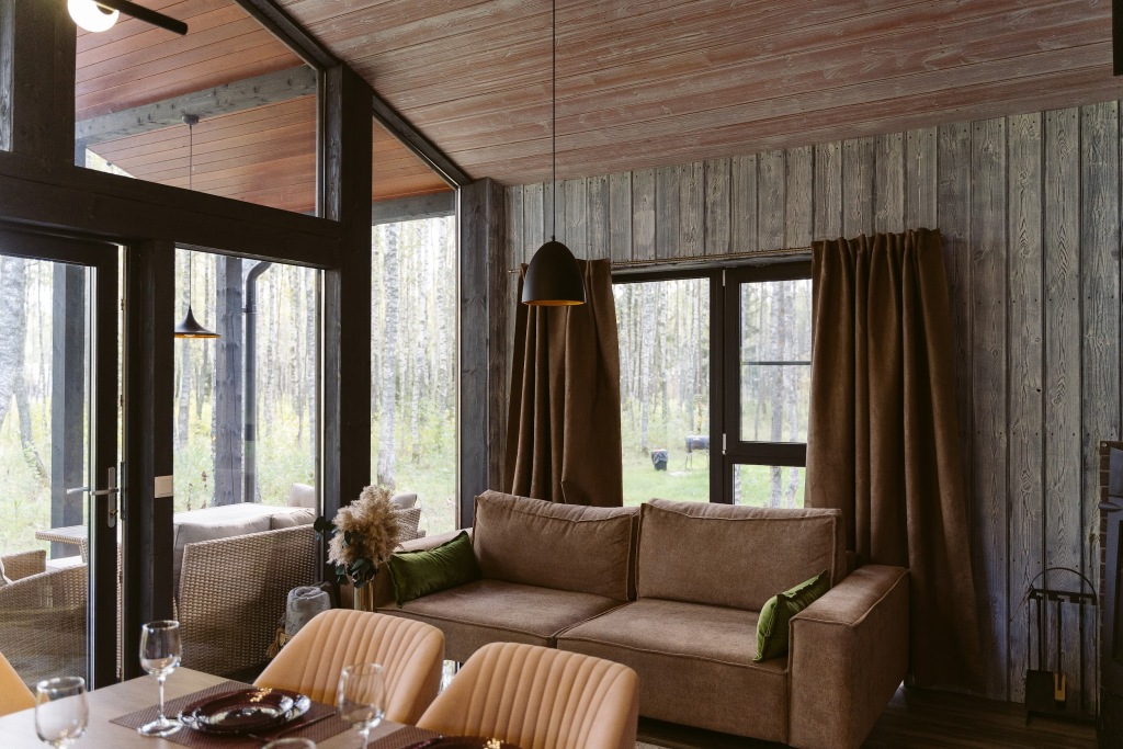 Красный Огорок: Глэмпинг Дом AURORA Berloga Country Resort