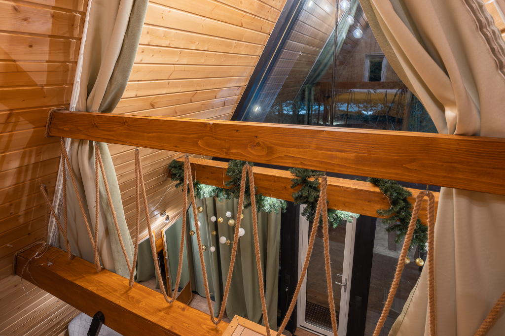 Красный Огорок: Глэмпинг Дом EVRIDIKA Berloga Country Resort
