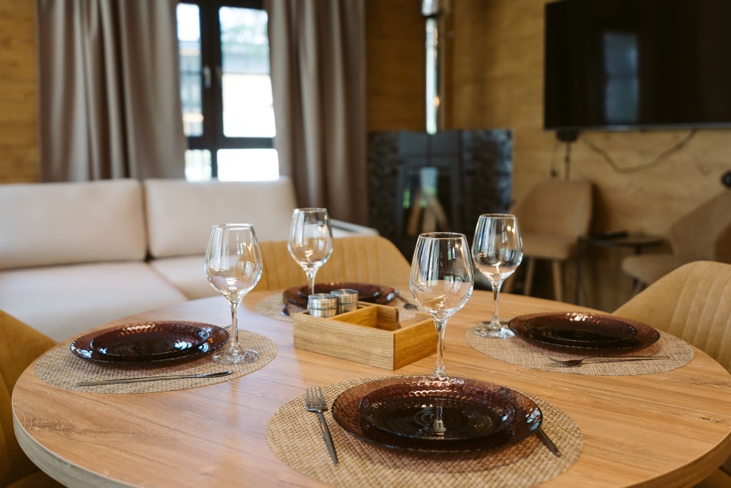 Красный Огорок: База отдыха Дом ATROPOS Berloga Country Resort