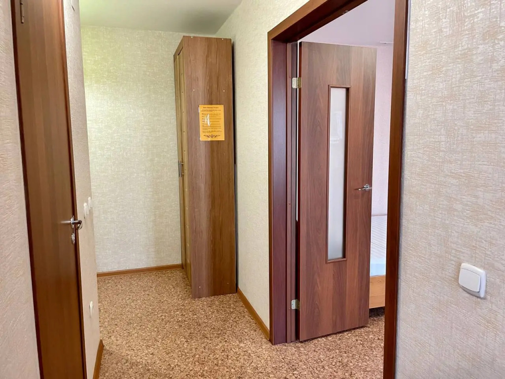 Новокузнецк: Апартаменты 1к В Гости на Строителей, 88б