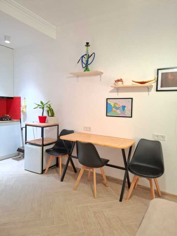 Тбилиси: Апарт-отель Nebula's Red&White Apartment