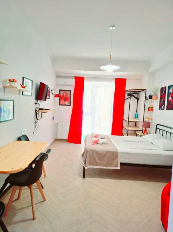 Тбилиси: Апарт-отель Nebula's Red&White Apartment