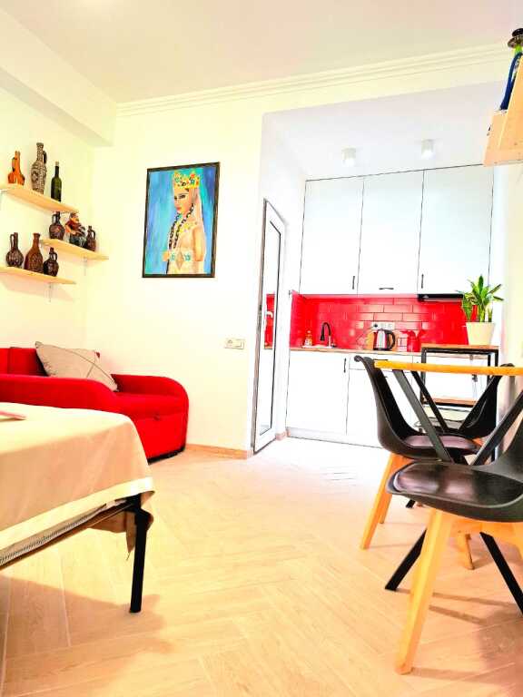 Тбилиси: Апарт-отель Nebula's Red&White Apartment