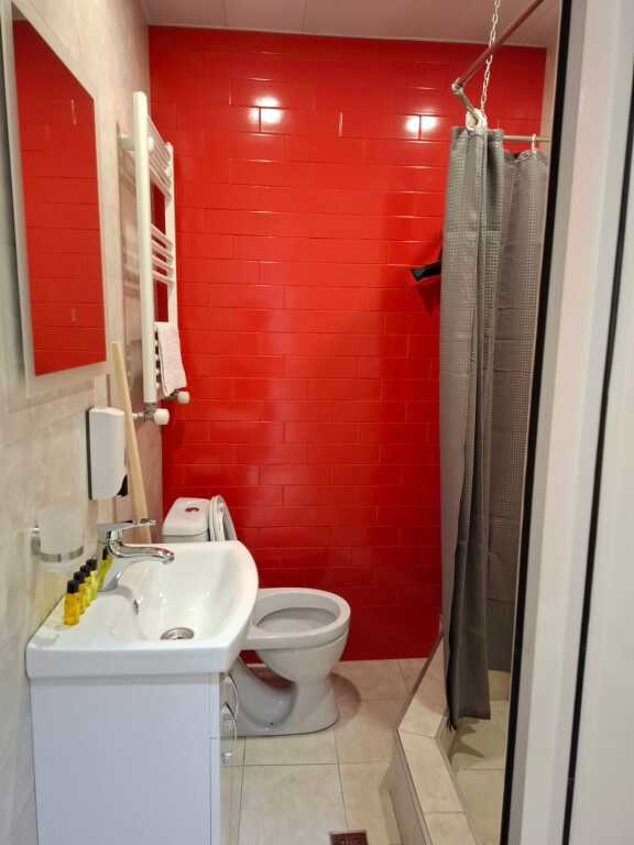 Тбилиси: Апарт-отель Nebula's Red&White Apartment