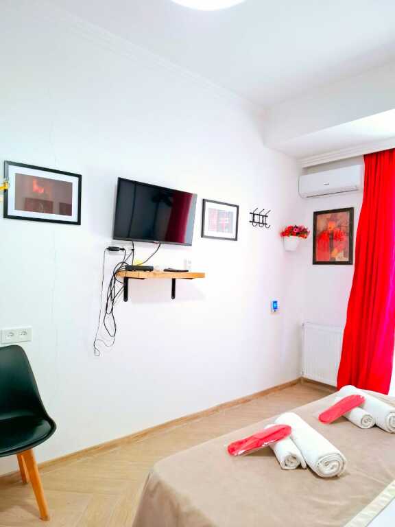 Тбилиси: Апарт-отель Nebula's Red&White Apartment