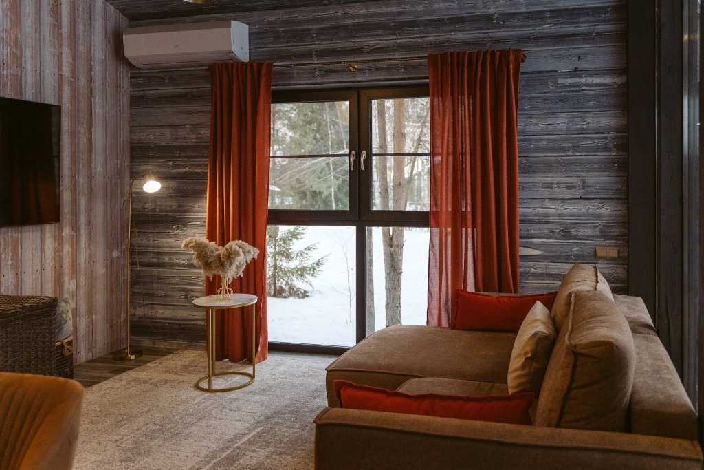 Красный Огорок: Глэмпинг Дом PARNAS Berloga Country Resort