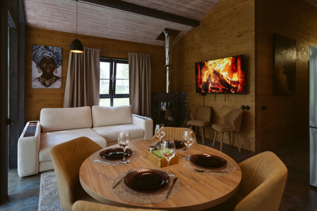 Красный Огорок: Глэмпинг Дом CALLISTO Berloga Country Resort