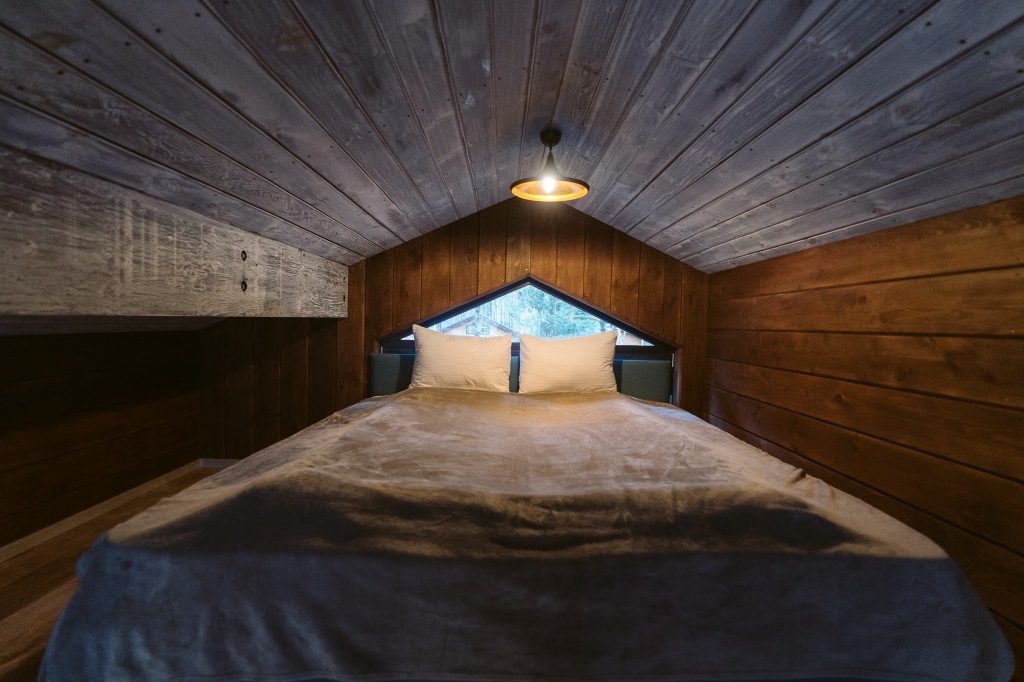Красный Огорок: Глэмпинг Дом MINOS Berloga Country Resort