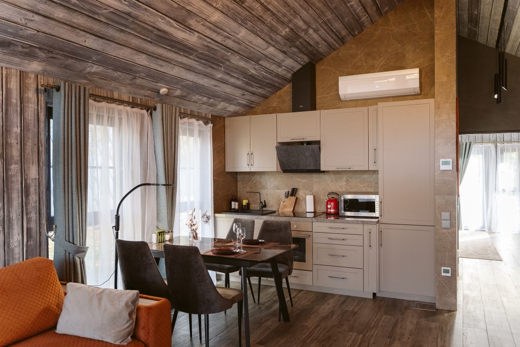 Красный Огорок: База отдыха Дом BUNGALOW Berloga Country Resort