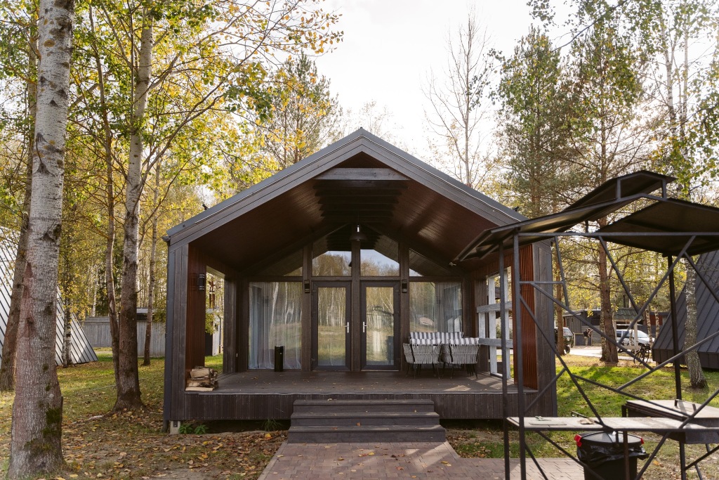 Красный Огорок: База отдыха Дом BUNGALOW Berloga Country Resort