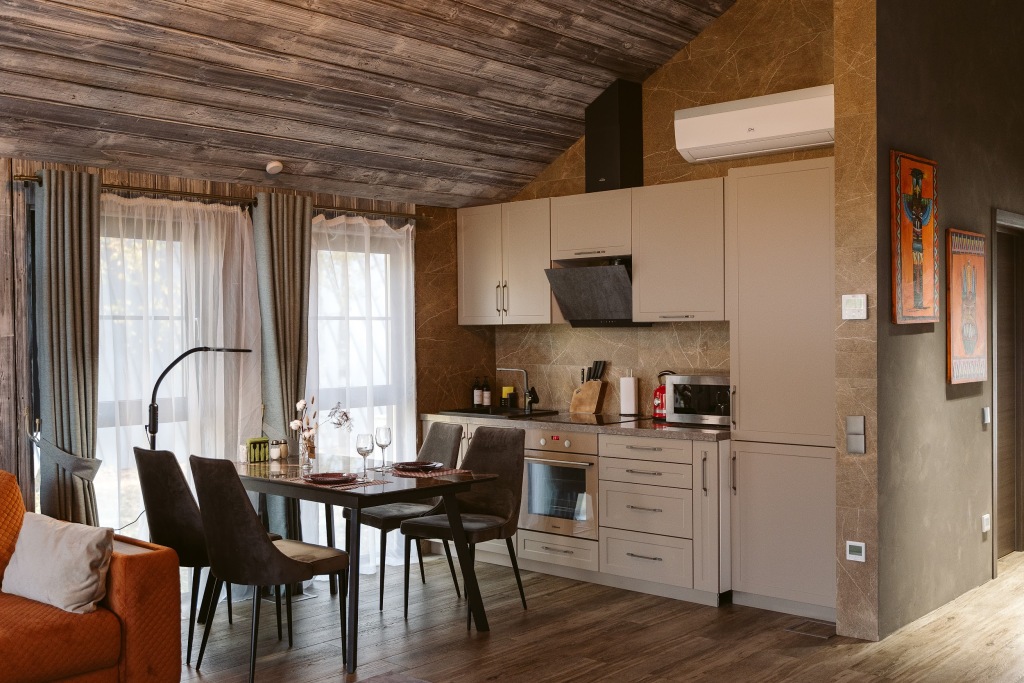 Красный Огорок: База отдыха Дом BUNGALOW Berloga Country Resort