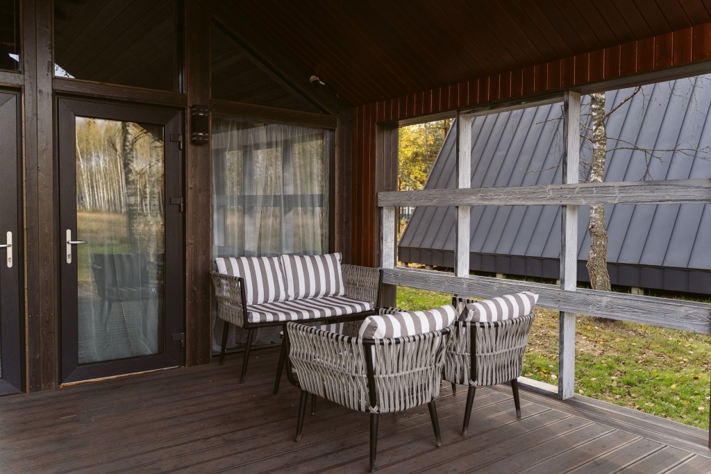 Красный Огорок: База отдыха Дом BUNGALOW Berloga Country Resort