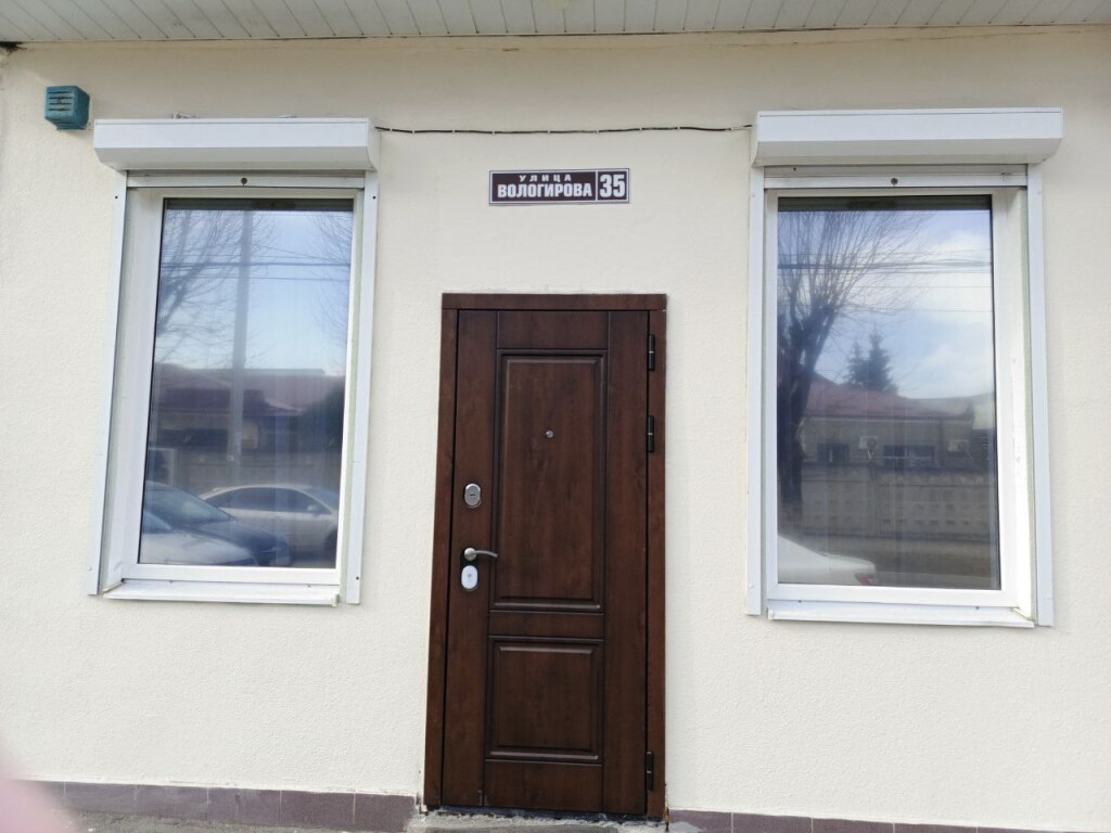 Нальчик: Частный дом Уютный дом-студия в центре города