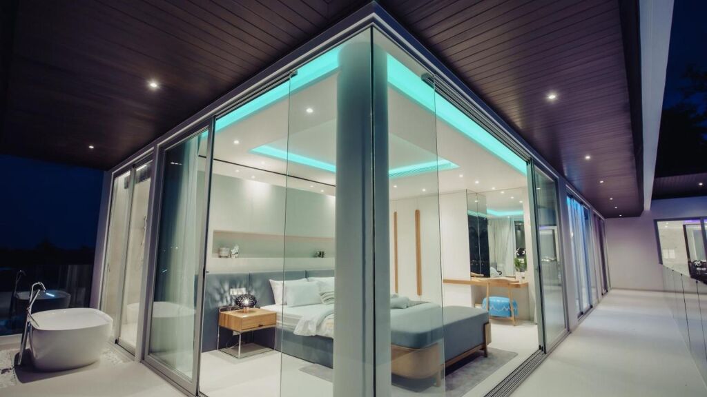 Муанг: Вилла Luxury Infinity Pool Villa in Nai Harn