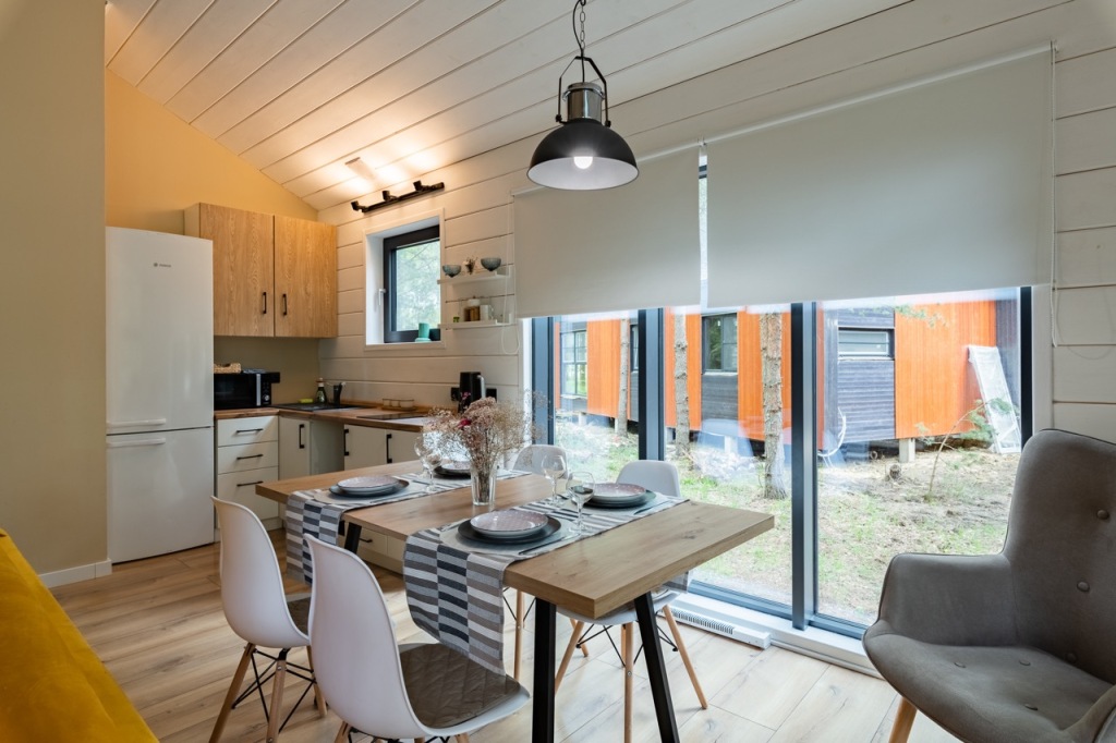 Красный Огорок: Глэмпинг Дом LES-BARN Berloga Country Resort