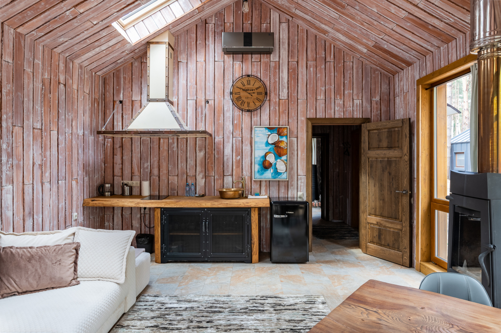 Красный Огорок: Глэмпинг Дом BarnHouse 12 Berloga Country Resort