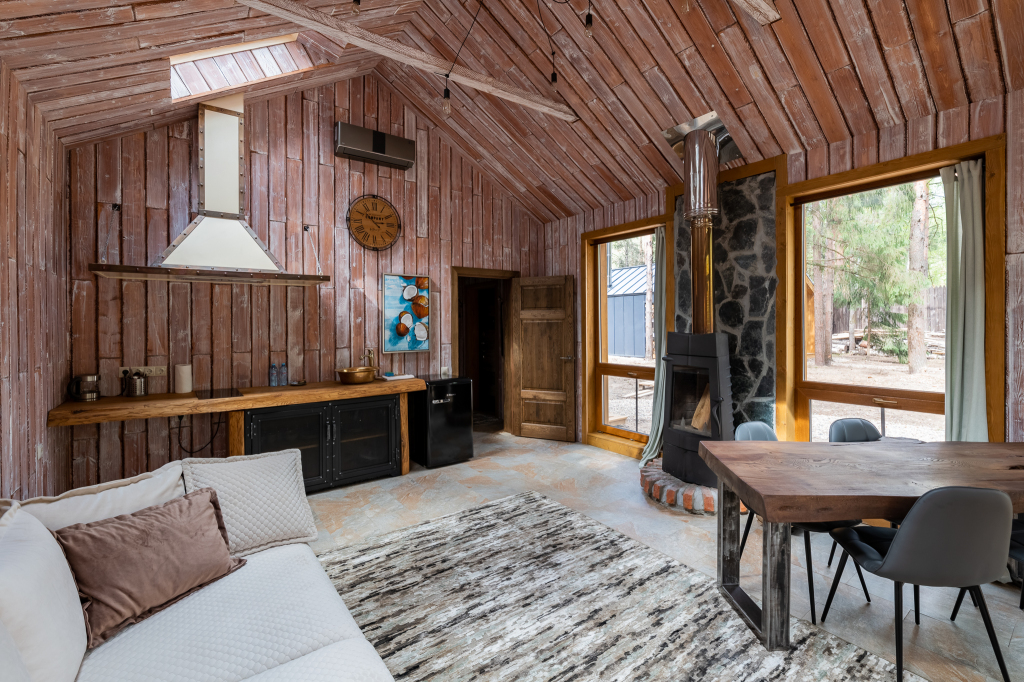 Красный Огорок: Глэмпинг Дом BarnHouse 12 Berloga Country Resort