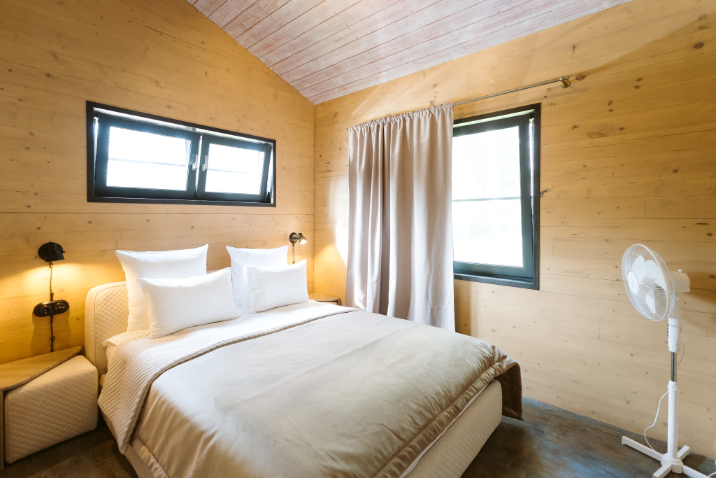 Красный Огорок: Глэмпинг Дом EREDAR Berloga Country Resort
