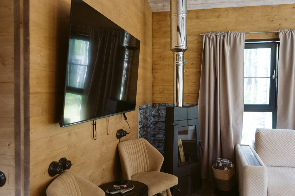 Красный Огорок: Глэмпинг Дом EREDAR Berloga Country Resort