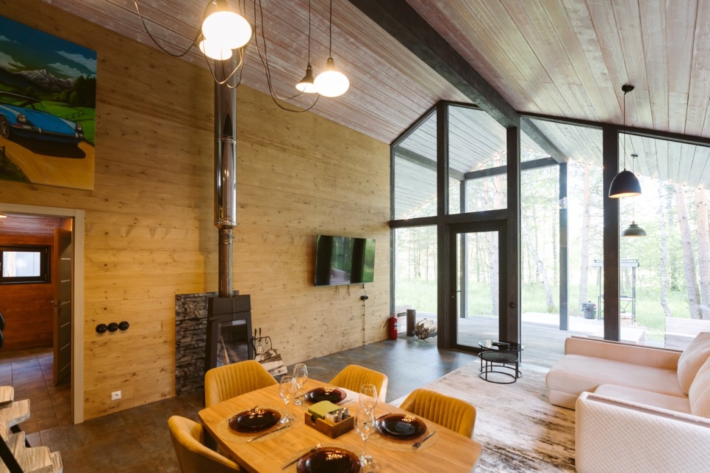 Красный Огорок: База отдыха Дом FENRIR Berloga Country Resort