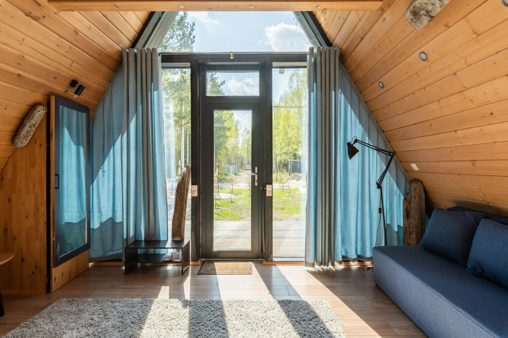 Красный Огорок: Глэмпинг Дом GENZEL Berloga Country Resort