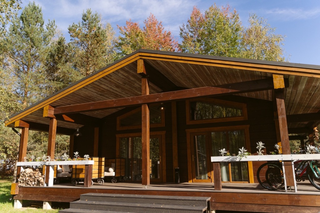 Красный Огорок: База отдыха Дом LES CHALET Berloga Country Resort