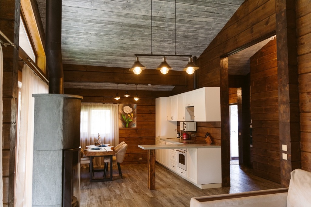Красный Огорок: База отдыха Дом LES CHALET Berloga Country Resort