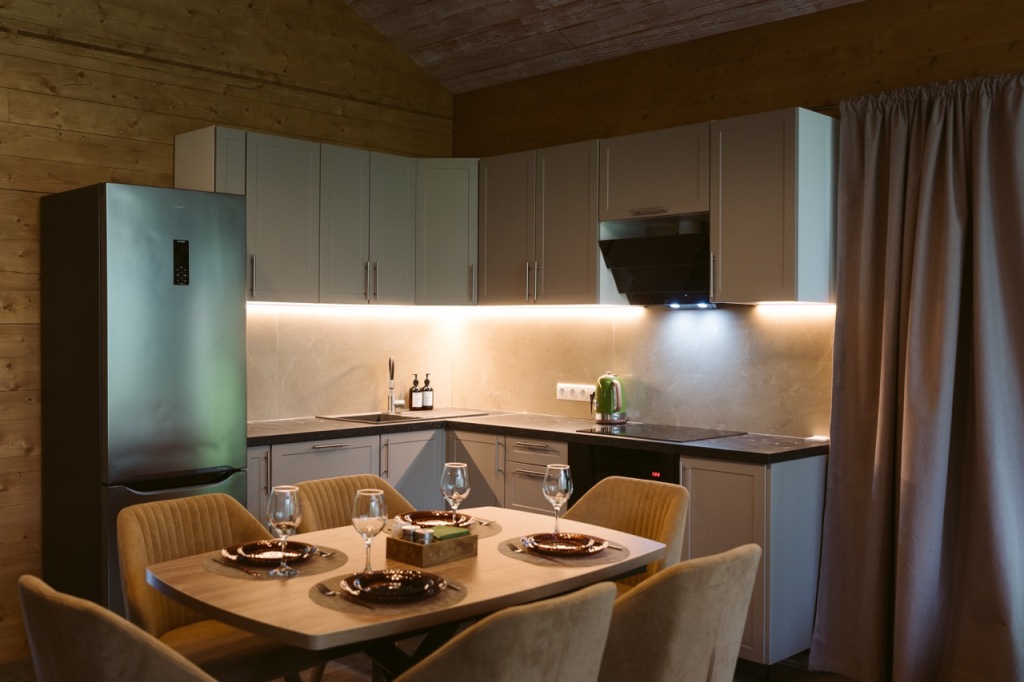 Красный Огорок: Глэмпинг Дом MIRANA Berloga Country Resort