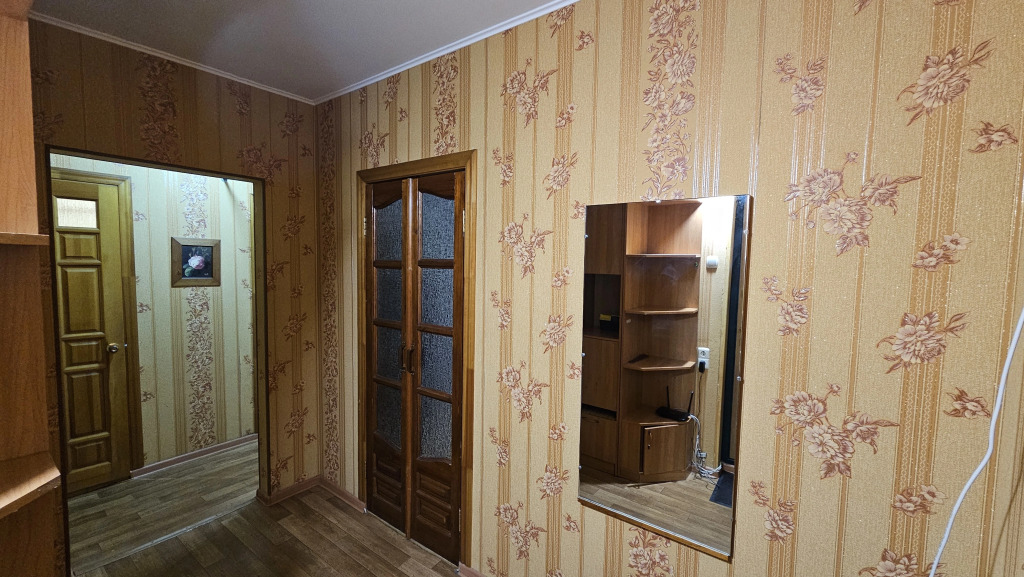 Ноябрьск: Квартира на Советской 63 кв 77