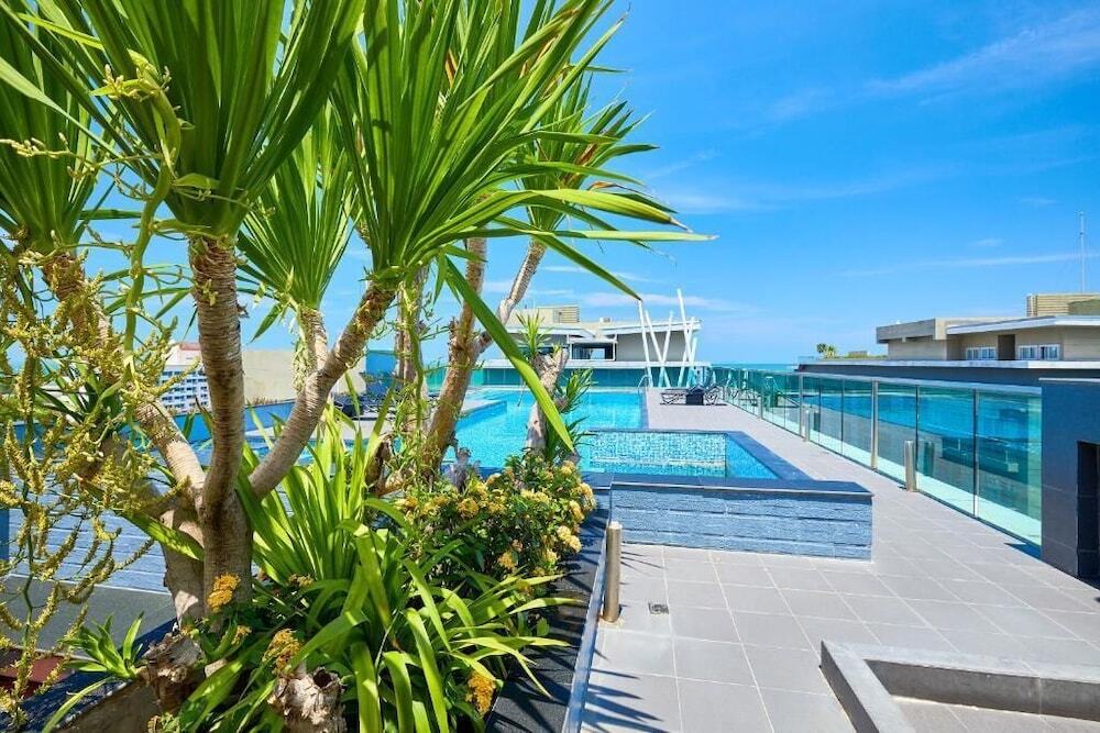 Паттайя: Апартаменты Gallery Condo 200 M From Jomtien Beach