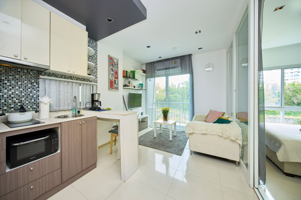 Паттайя: Апартаменты Gallery Condo 200 M From Jomtien Beach