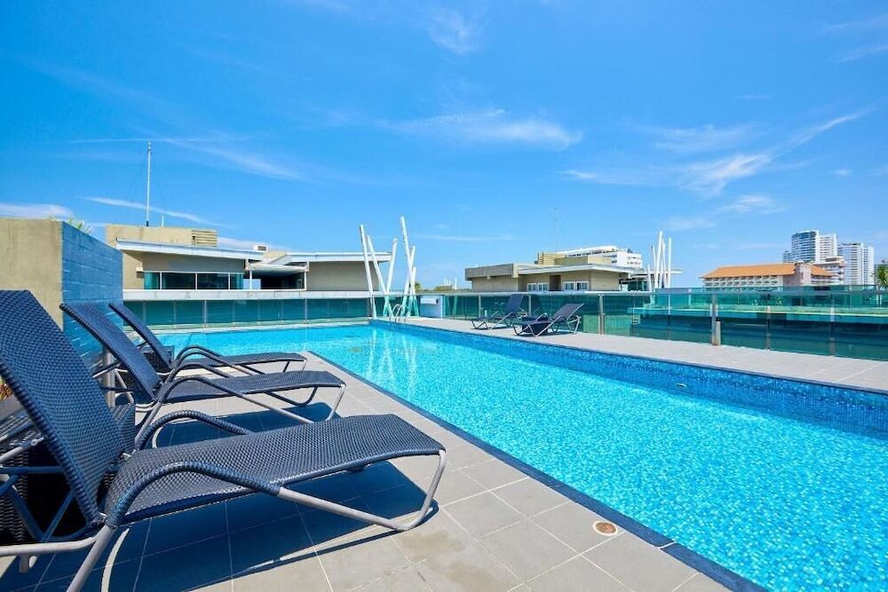 Паттайя: Апартаменты Gallery Condo 200 M From Jomtien Beach