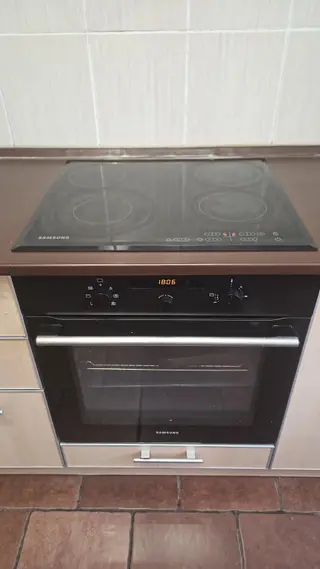 Ноябрьск: Квартира на Изыскателей 40А