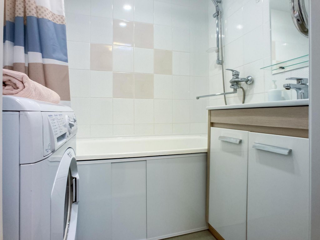 Пермь: Apartaments Uyut na Kame on Osinskaya st, 12