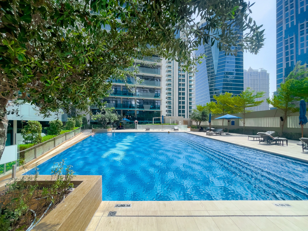 Дубай: Апартаменты Stylish 1BR at Damac Merano Tower with Great View