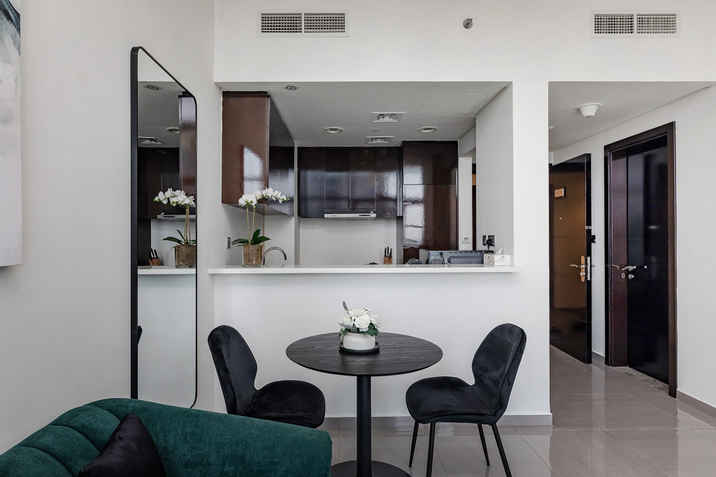 Дубай: Апартаменты Stylish 1BR at Damac Merano Tower with Great View