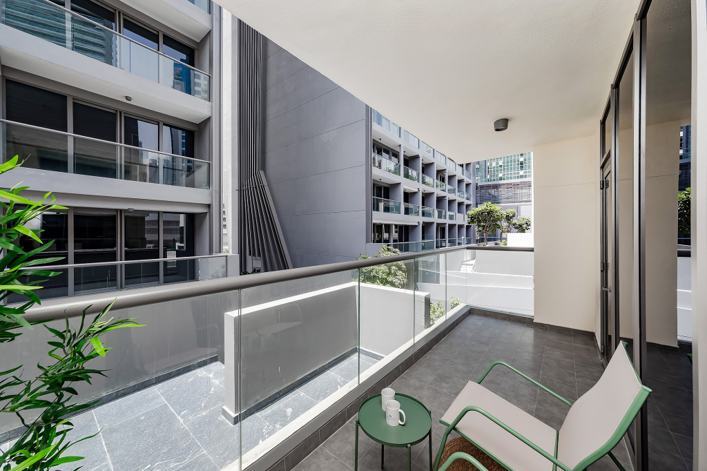 Дубай: Апартаменты Excellent 2BR at Sterling Business Bay