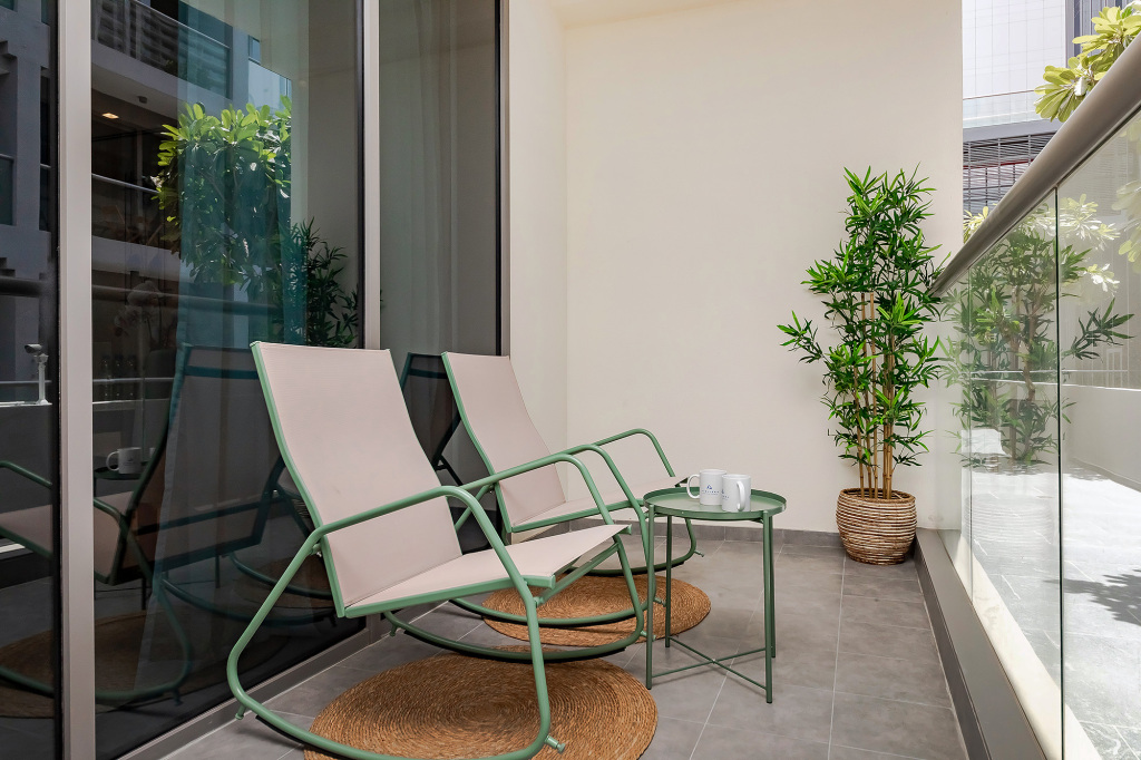 Дубай: Апартаменты Excellent 2BR at Sterling Business Bay