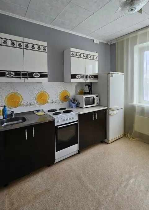 Ноябрьск: Квартира на Ленина 62 кв 14