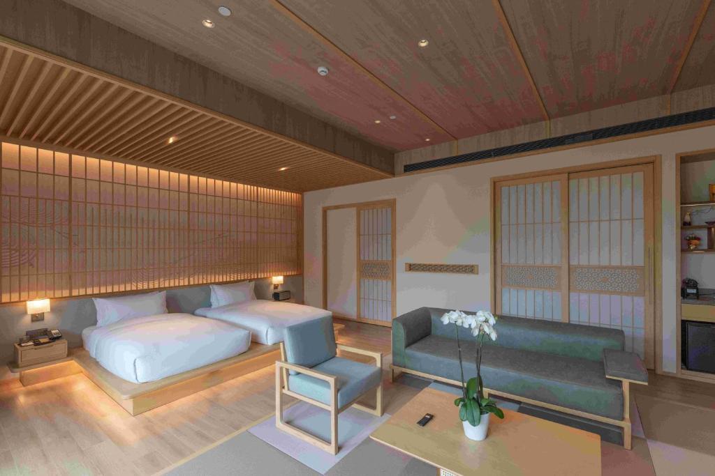 Шанхай: Hyakumangoku Onsen Hotel