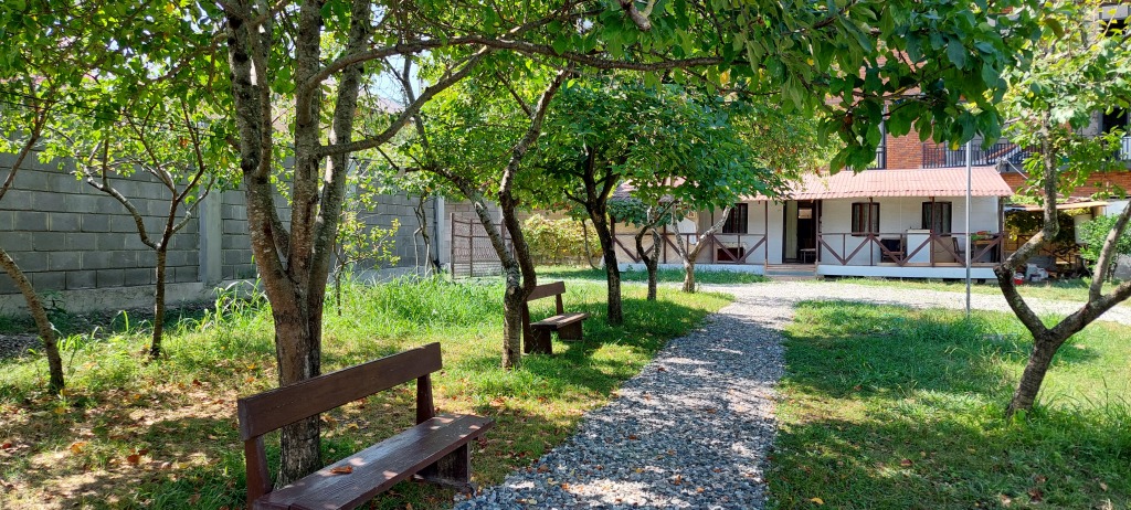 Лдзаа: Частный дом Eco House Eliza