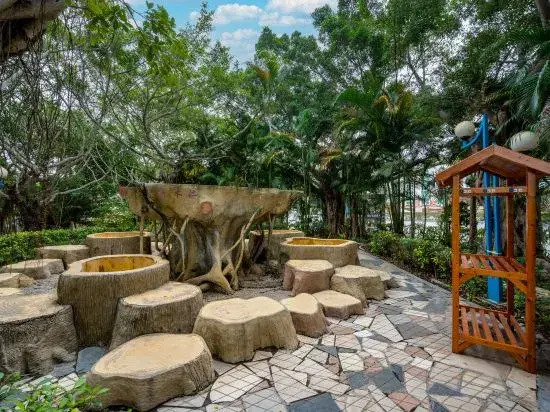 Хойчжоу: Coastal Hot Spring Resort