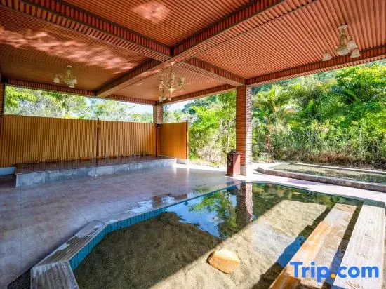 Хойчжоу: Coastal Hot Spring Resort