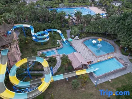 Хойчжоу: Coastal Hot Spring Resort