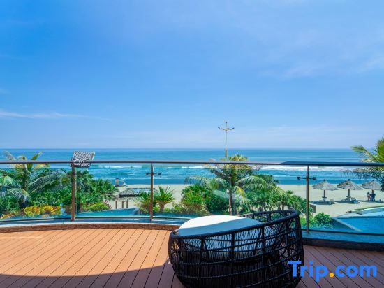 Хойчжоу: Double Moon Bay whole wave Sea View Beach Villa