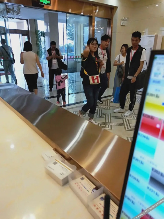 Иньчуань: Yinchuan Daxiayi Station (Western Film and Television City Helan Performing Arts Town)
