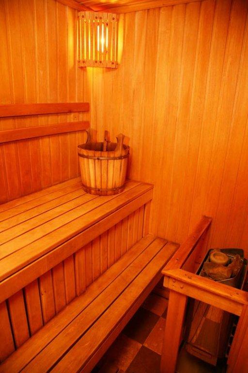 Пермь: Меблированные комнаты Компрос