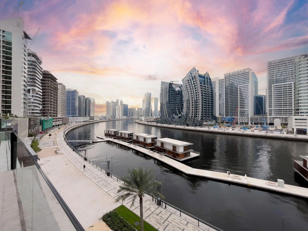 Дубай: Апартаменты Premium 1BR with Canal & Burj Khalifa view