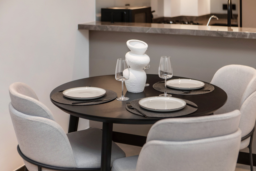 Дубай: Апартаменты Premium 1BR with Canal & Burj Khalifa view