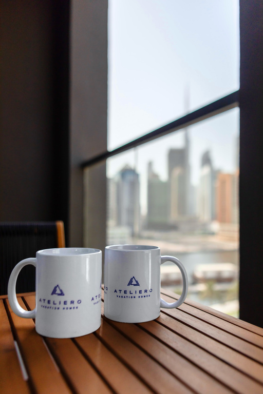 Дубай: Апартаменты Premium 1BR with Canal & Burj Khalifa view